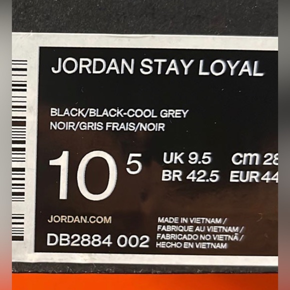 Jordan shoe bran new never worn it color black/back shoe - Picture 5 of 6